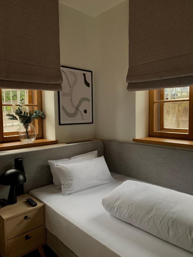 Bob W Peterhof Aparthotel ฟรายซิง ภายนอก รูปภาพ